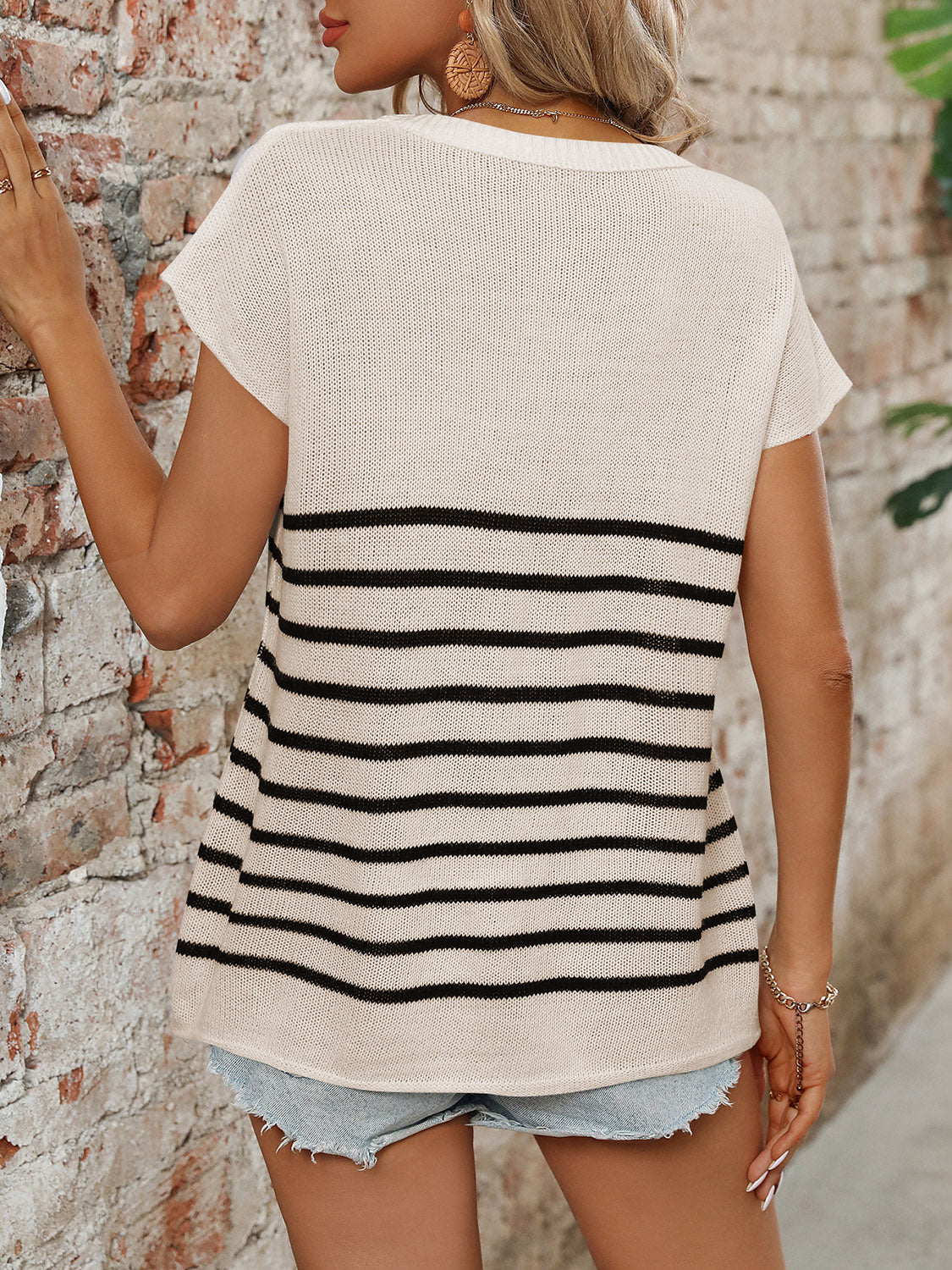 Striped Round Neck Short Sleeve Knit Top