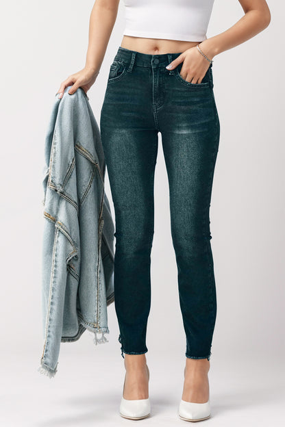 Mid-Rise Waist Skinny Jeans with Pockets