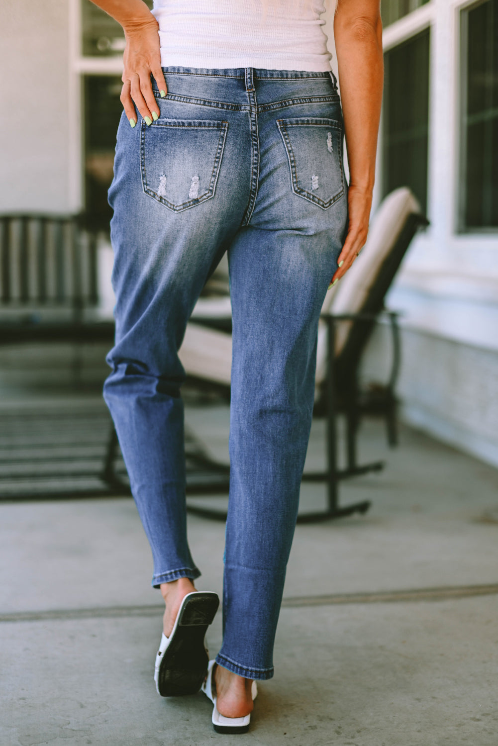 Santa Graphic Distressed Jeans with Pockets